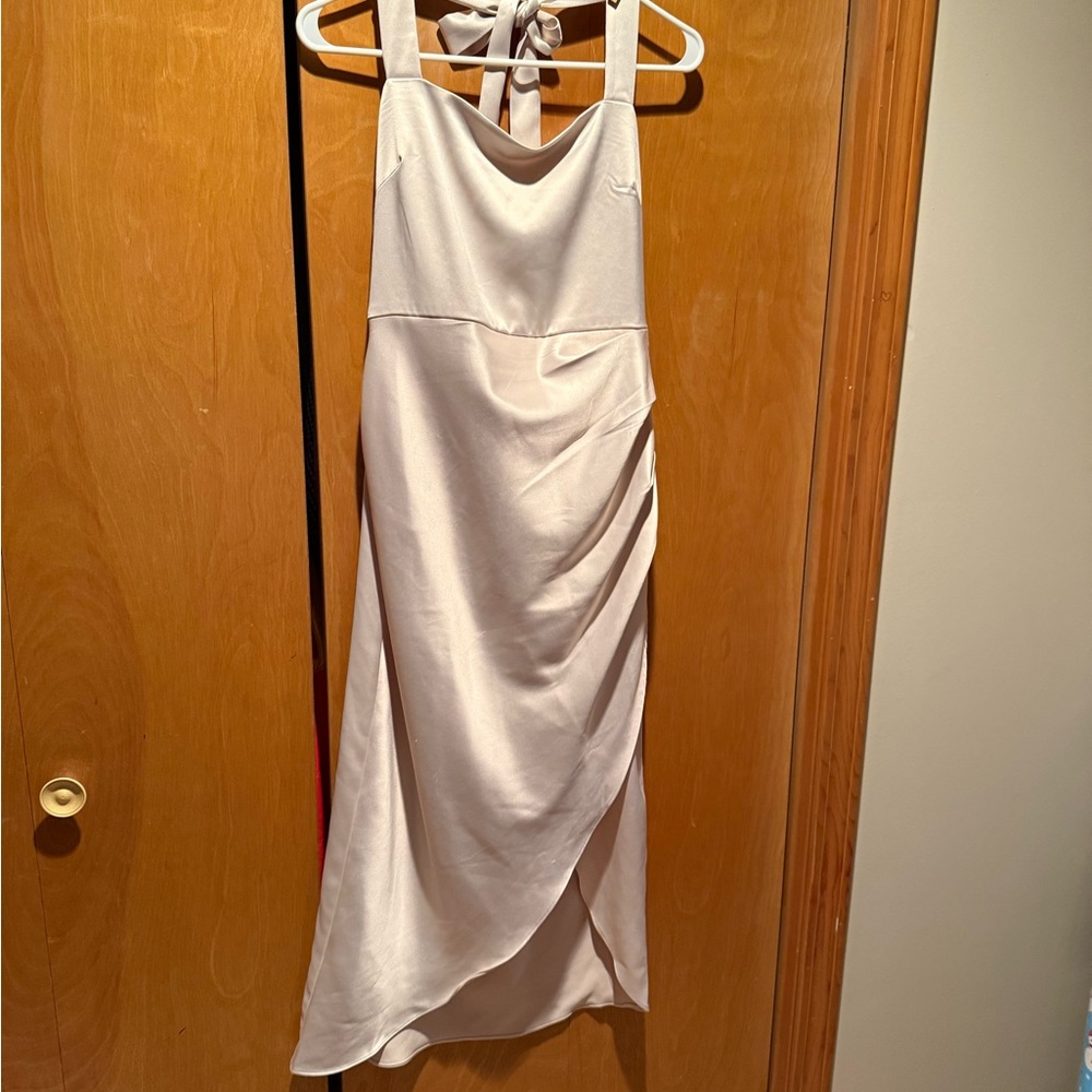 Elegant Cream Sleeveless Dress
